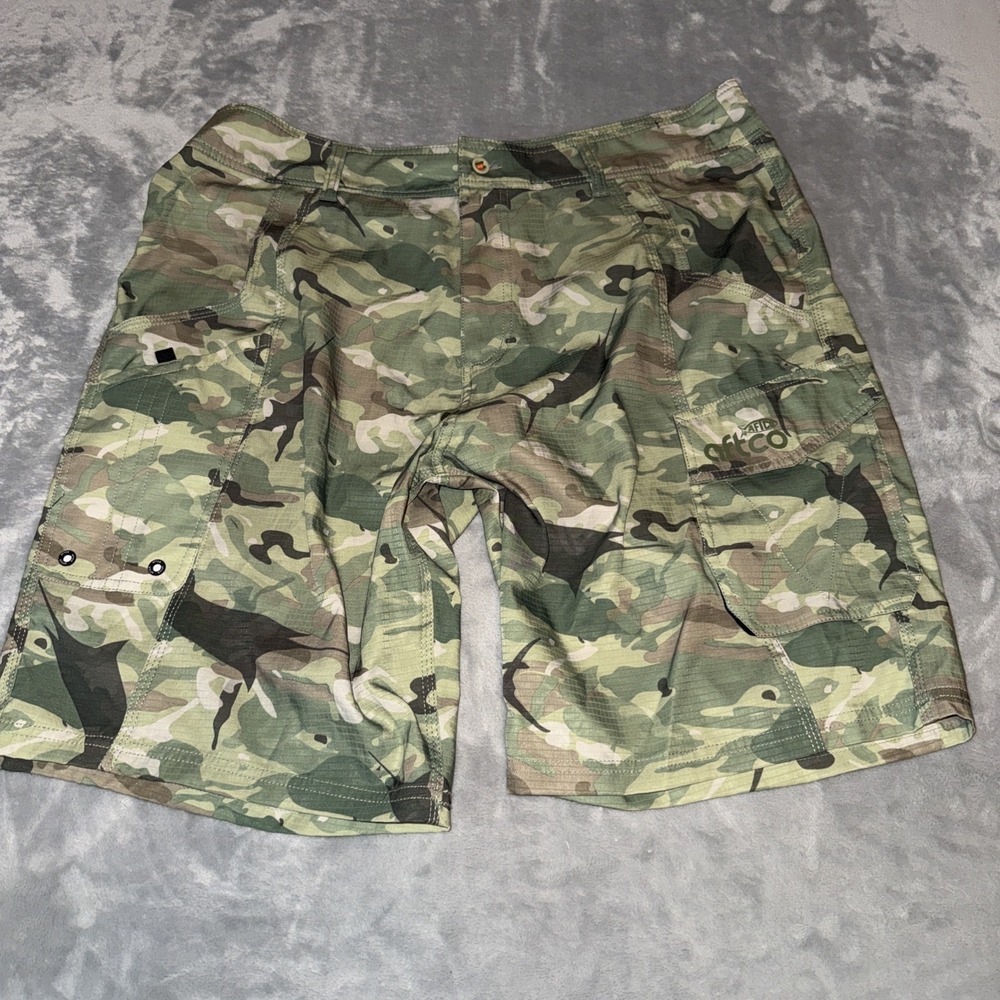 AFTCO Shorts Mens 36 Fishing Hybrid Swim 10"Inseam Camo AOP Cargo Pockets Casual